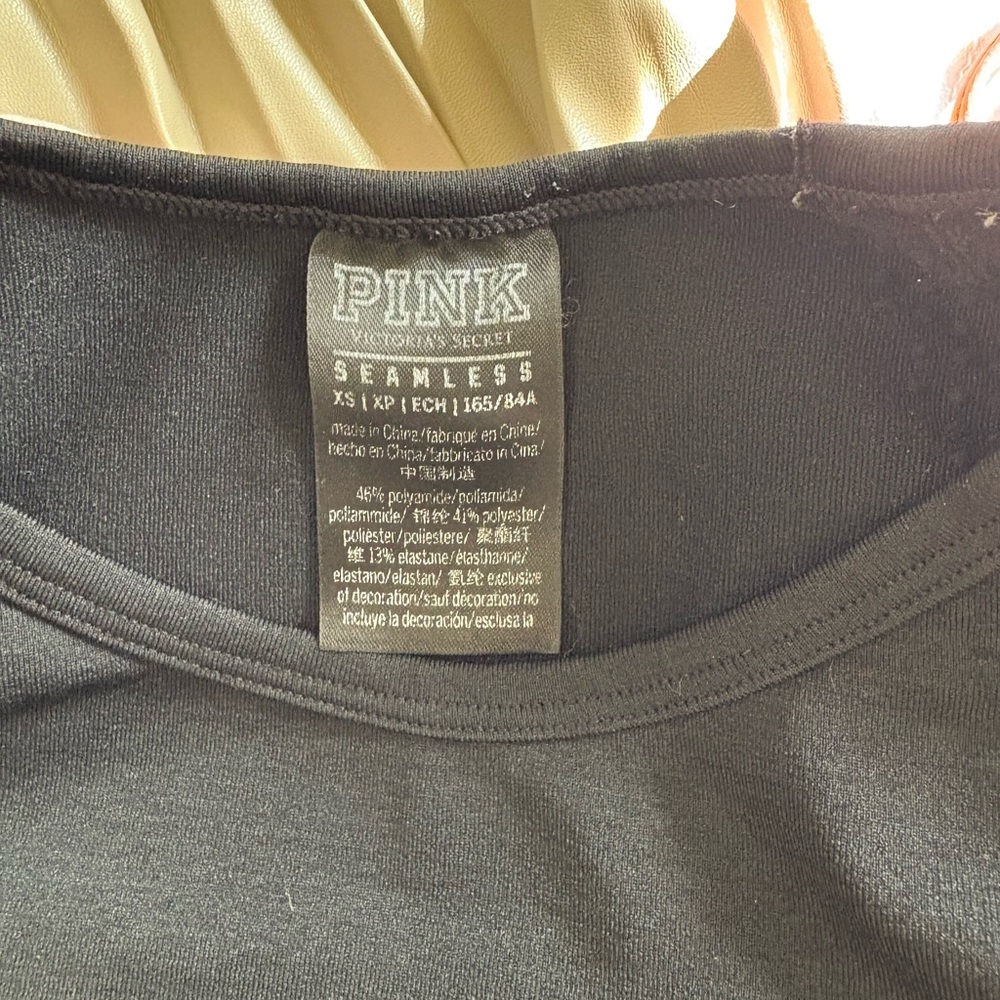 PINK Victoria's Secret Black Seamless long sleeve Tee - Picture 6 of 6